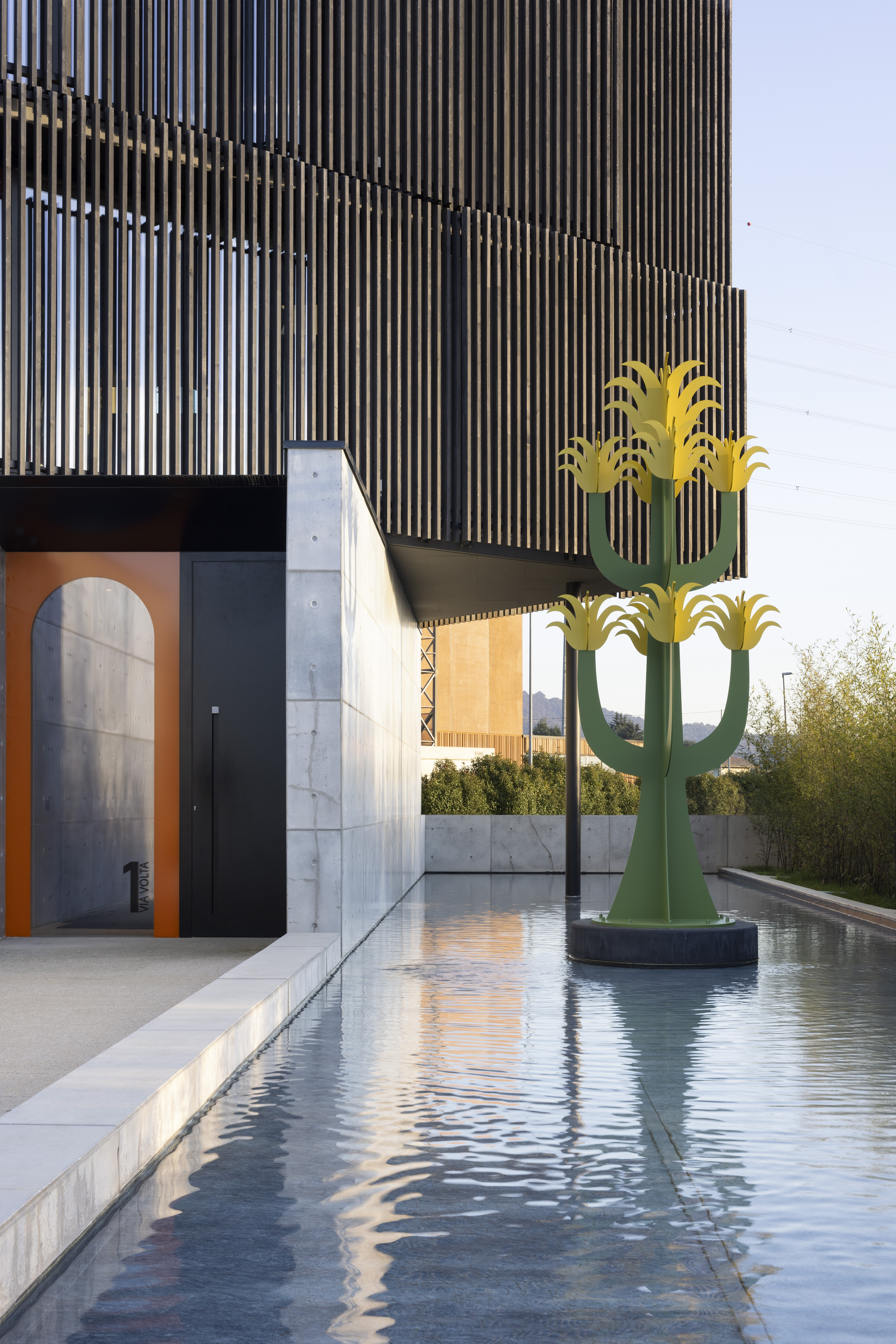 At Ecoedile, we turn a project into an emotion by offering a unique and sustainable experience.